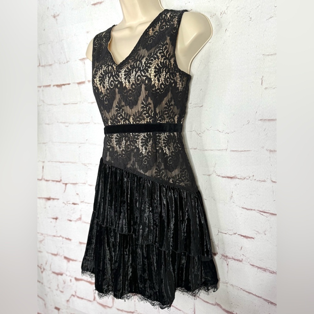 NEW ANTHROPOLOGIE FOXIEDOX Aurora S Black Lace & Velvet Ruffle Dress Size Small - Picture 12 of 15